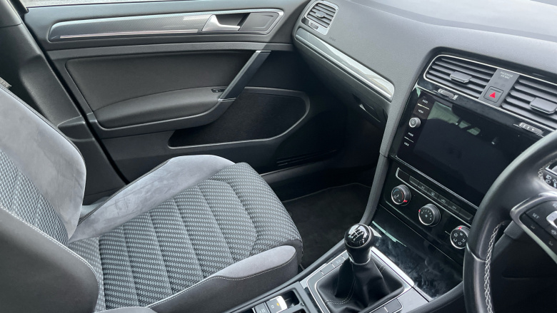 Volkswagen Golf 1.5 TSI EVO 150 R-Line 5dr Petrol Hatchback